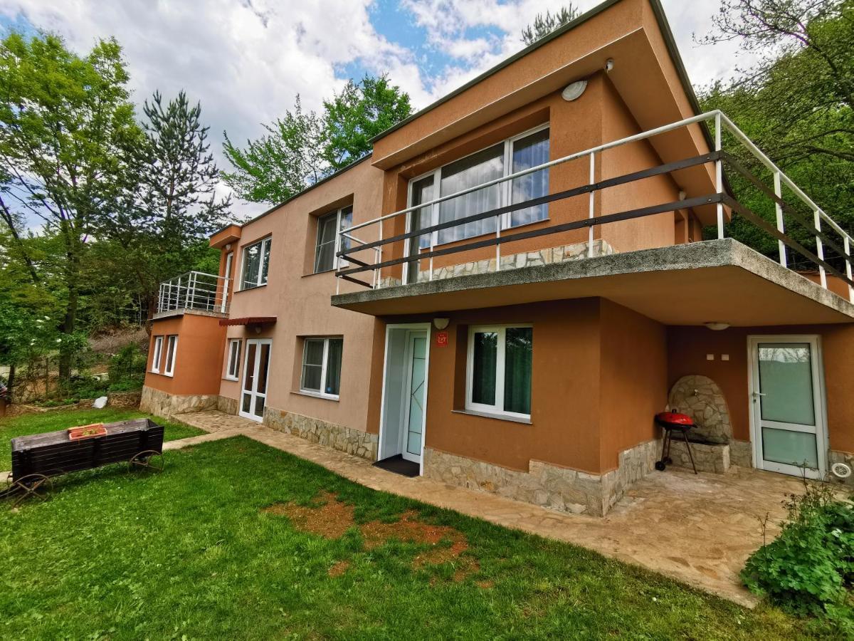 Villa Aqua Pravets Buitenkant foto