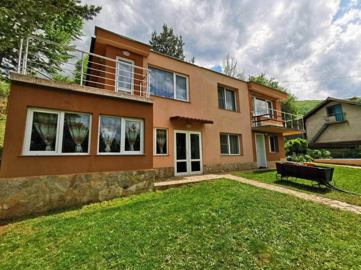 Villa Aqua Pravets Buitenkant foto